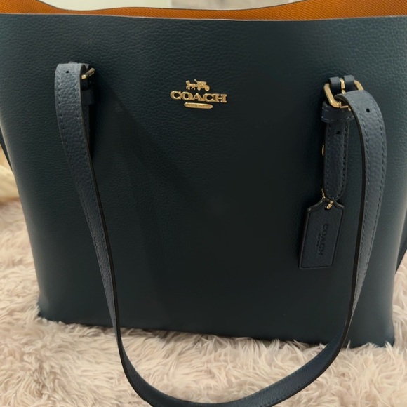 Coach large tote - Picture 4 of 7